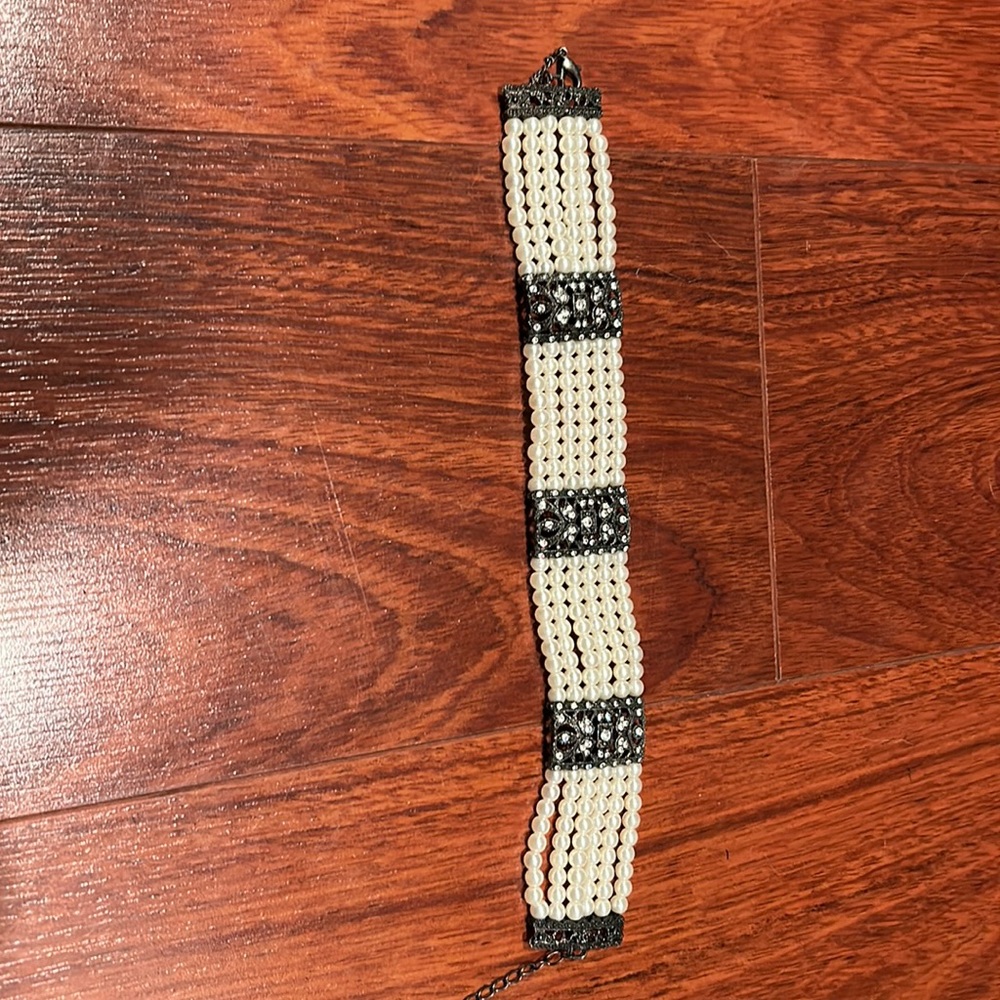 Pearl and rhinestone choker